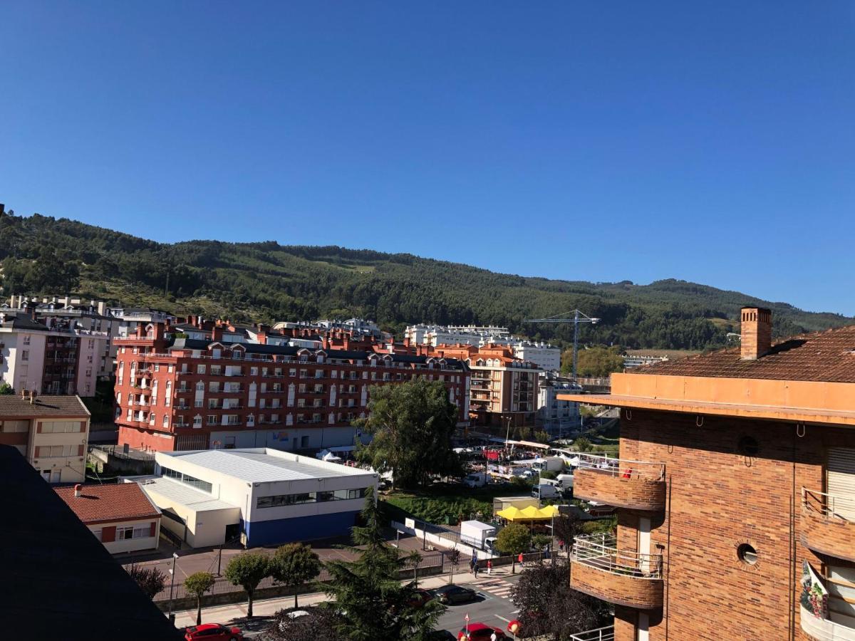 Castro Holidays - Vistas Mar Y Monte Centrico Garaje Gratis Castro Urdiales Exterior photo